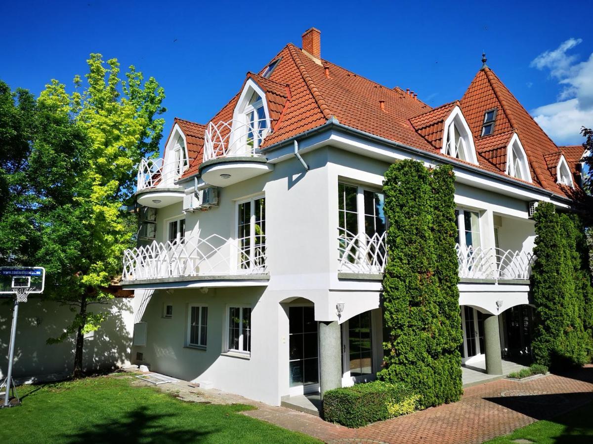 Gyorfi Apartmanhaz Zamárdi Exterior photo